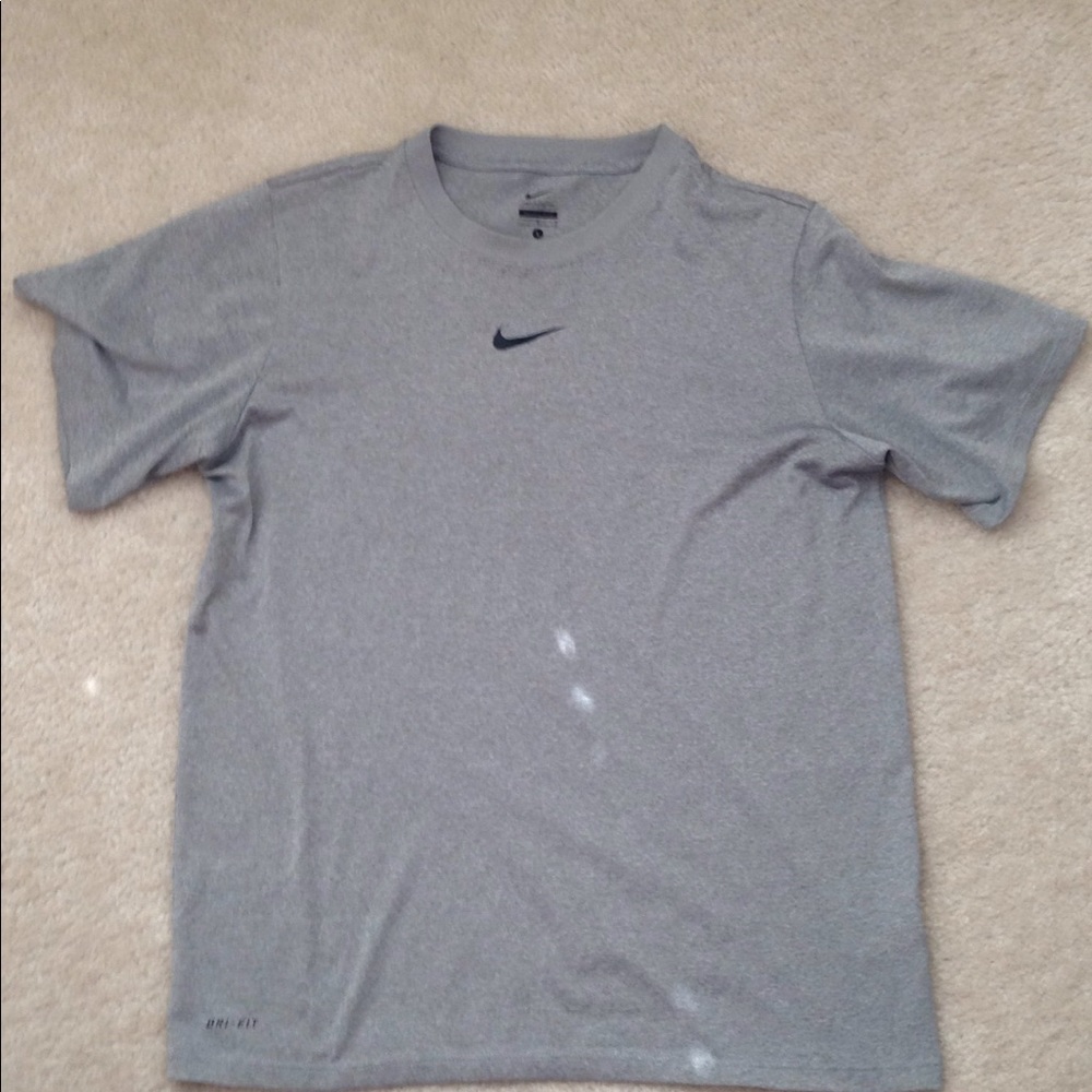 Boys Nike shirt size L